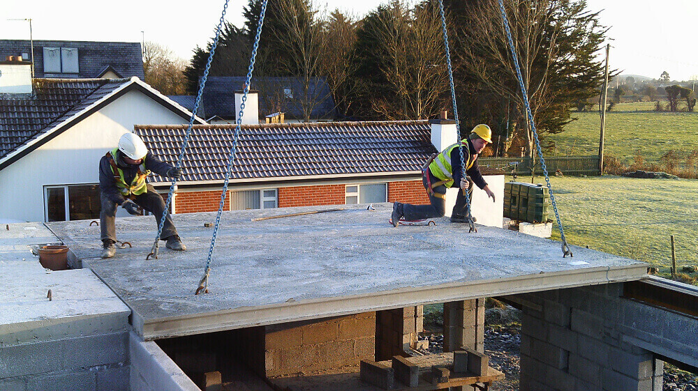 Монтаж плит перекрытия